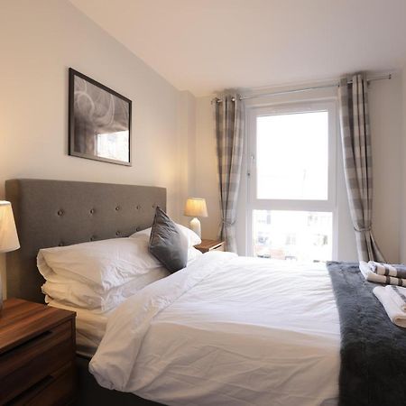 Southbank Leeds Apartment. New! With Free Parking Leeds (West Yorkshire) Exterior foto