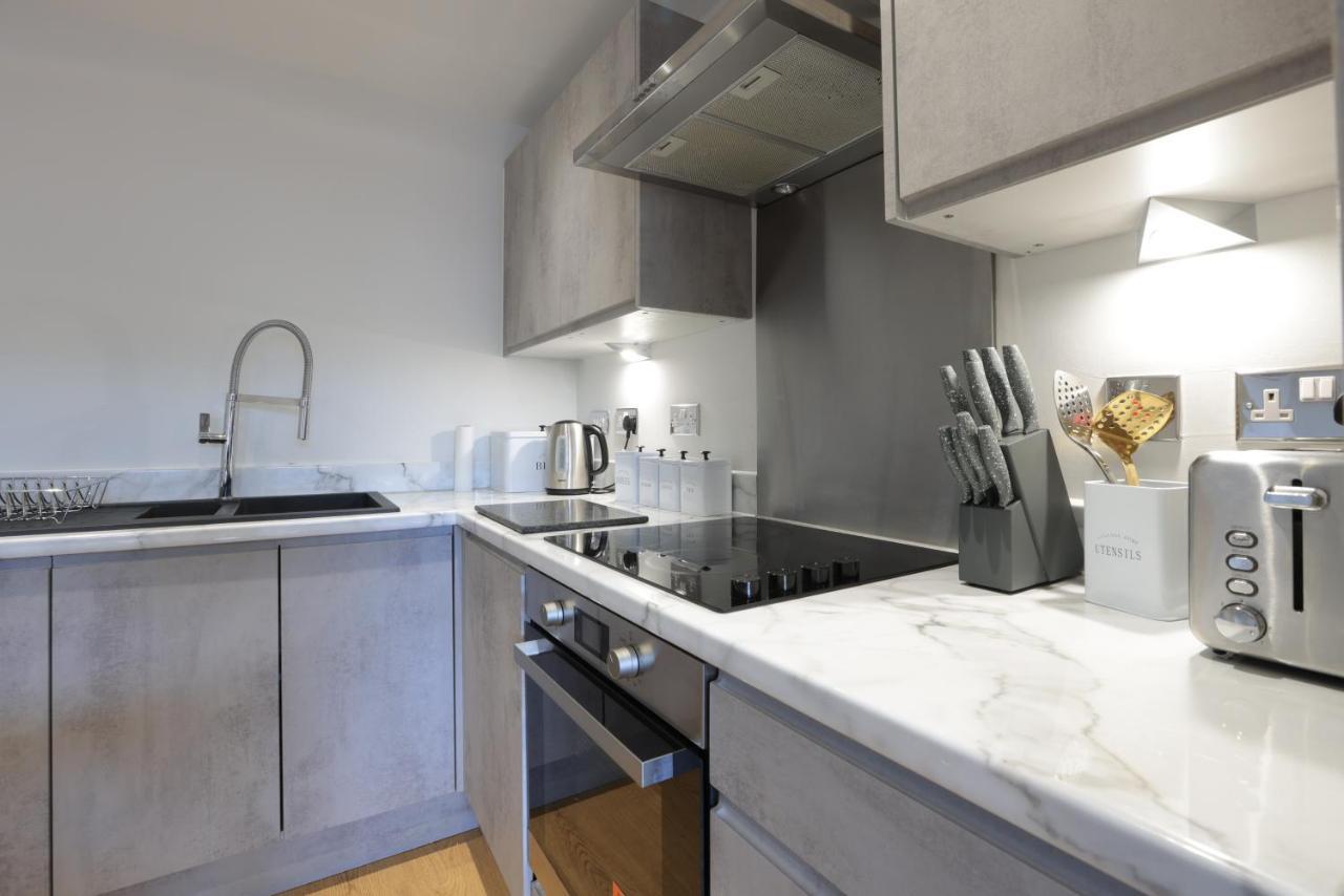 Southbank Leeds Apartment. New! With Free Parking Leeds (West Yorkshire) Exterior foto