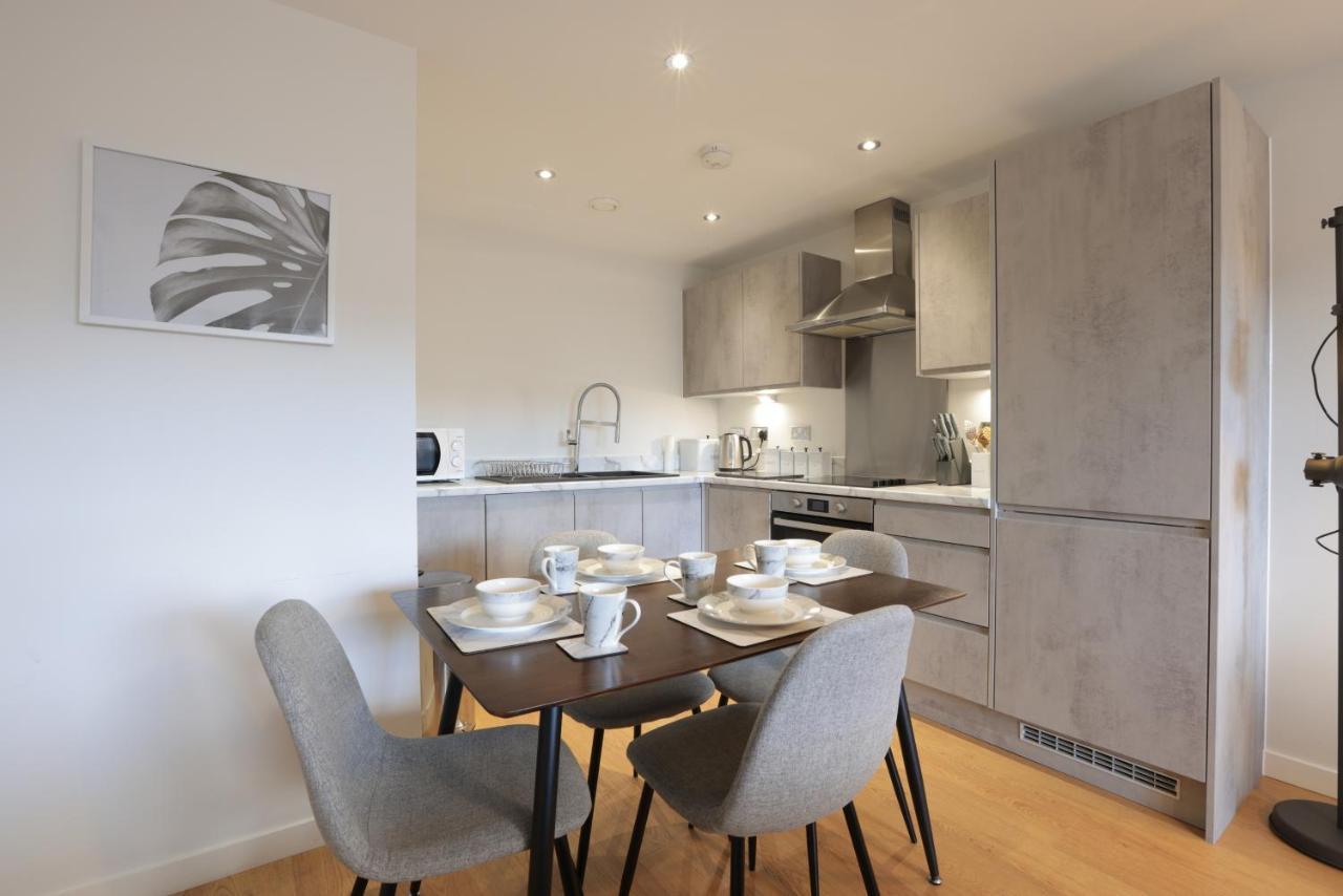 Southbank Leeds Apartment. New! With Free Parking Leeds (West Yorkshire) Exterior foto