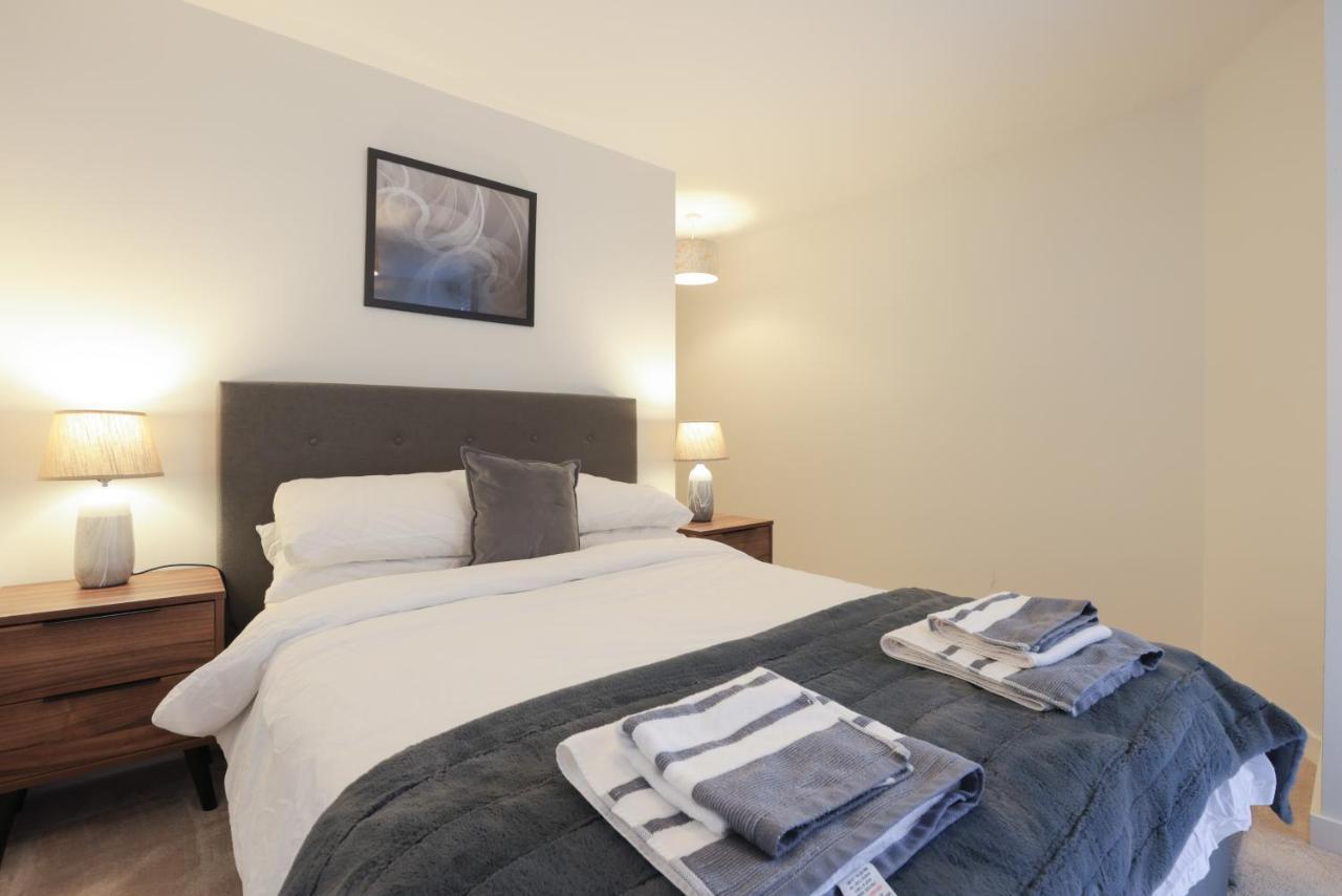 Southbank Leeds Apartment. New! With Free Parking Leeds (West Yorkshire) Exterior foto