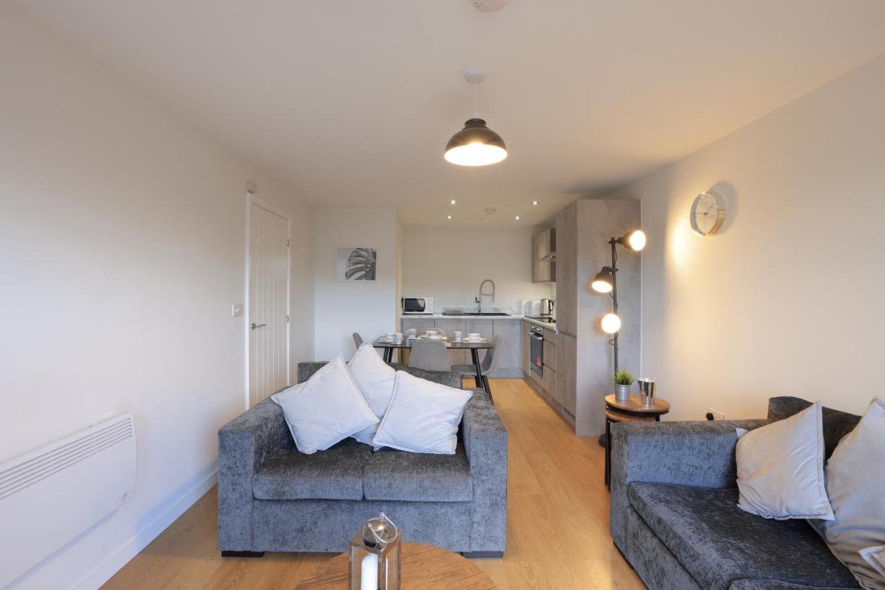 Southbank Leeds Apartment. New! With Free Parking Leeds (West Yorkshire) Exterior foto