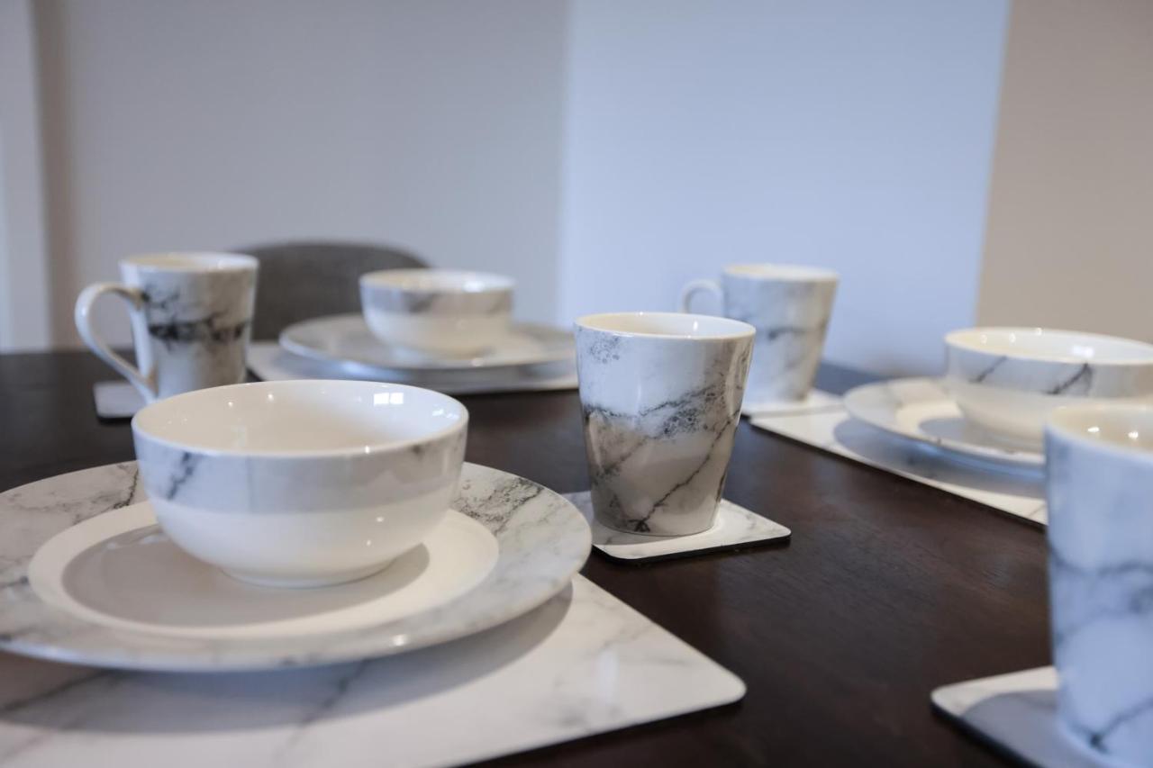 Southbank Leeds Apartment. New! With Free Parking Leeds (West Yorkshire) Exterior foto